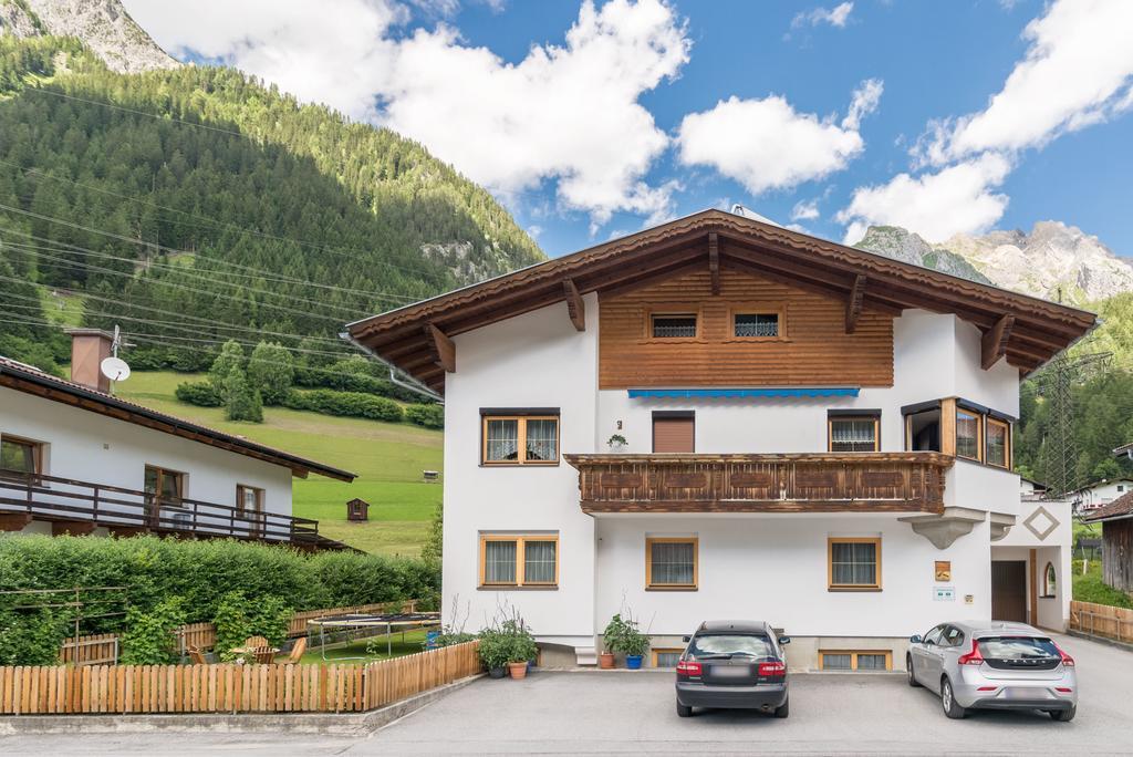 Apartamento Haus Schimpfoessl Flirsch Exterior foto